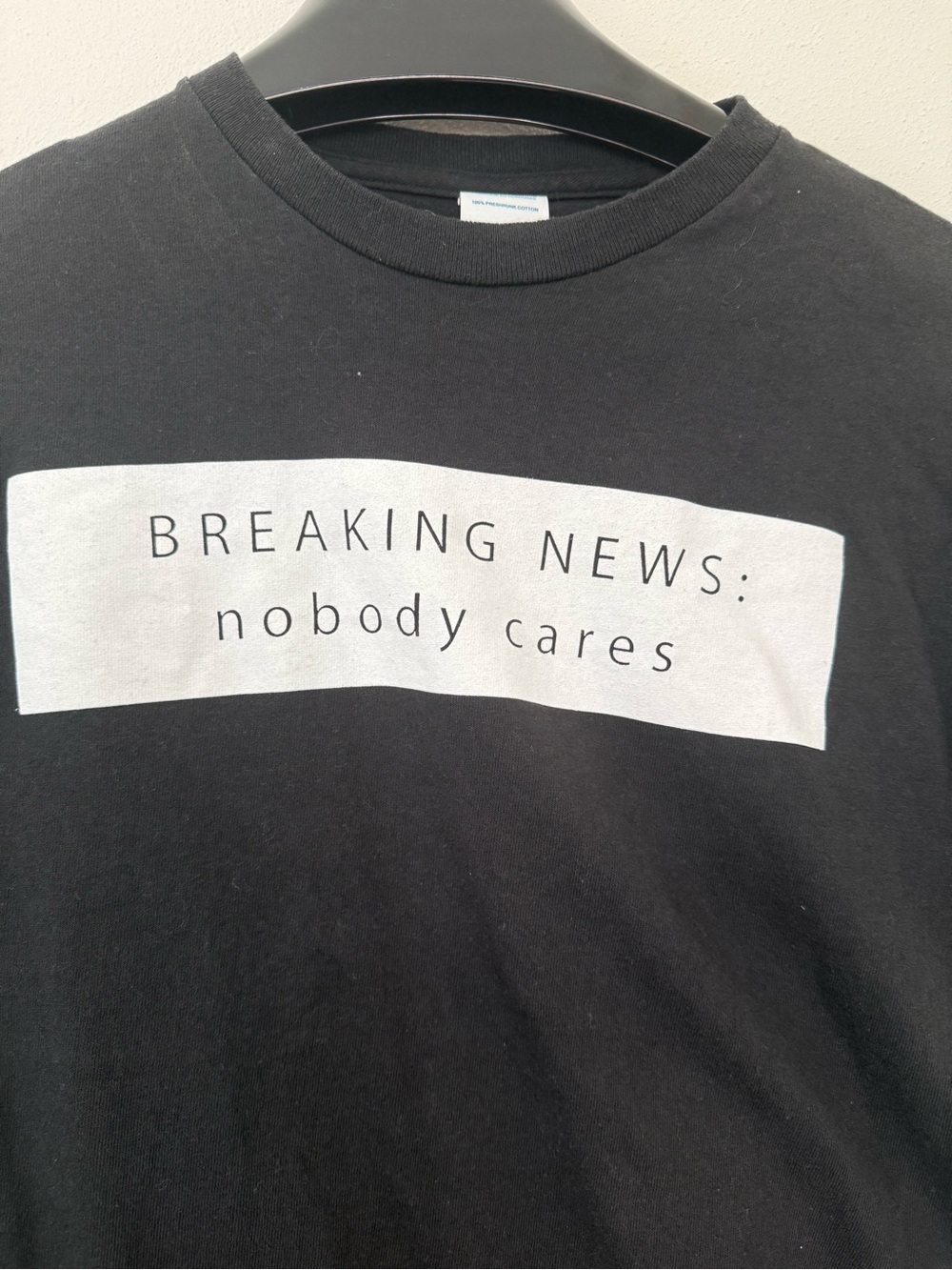 Breaking News: nobody cares fun shirt. Unisex